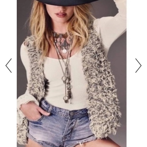 Free People - Picture 1 of 7